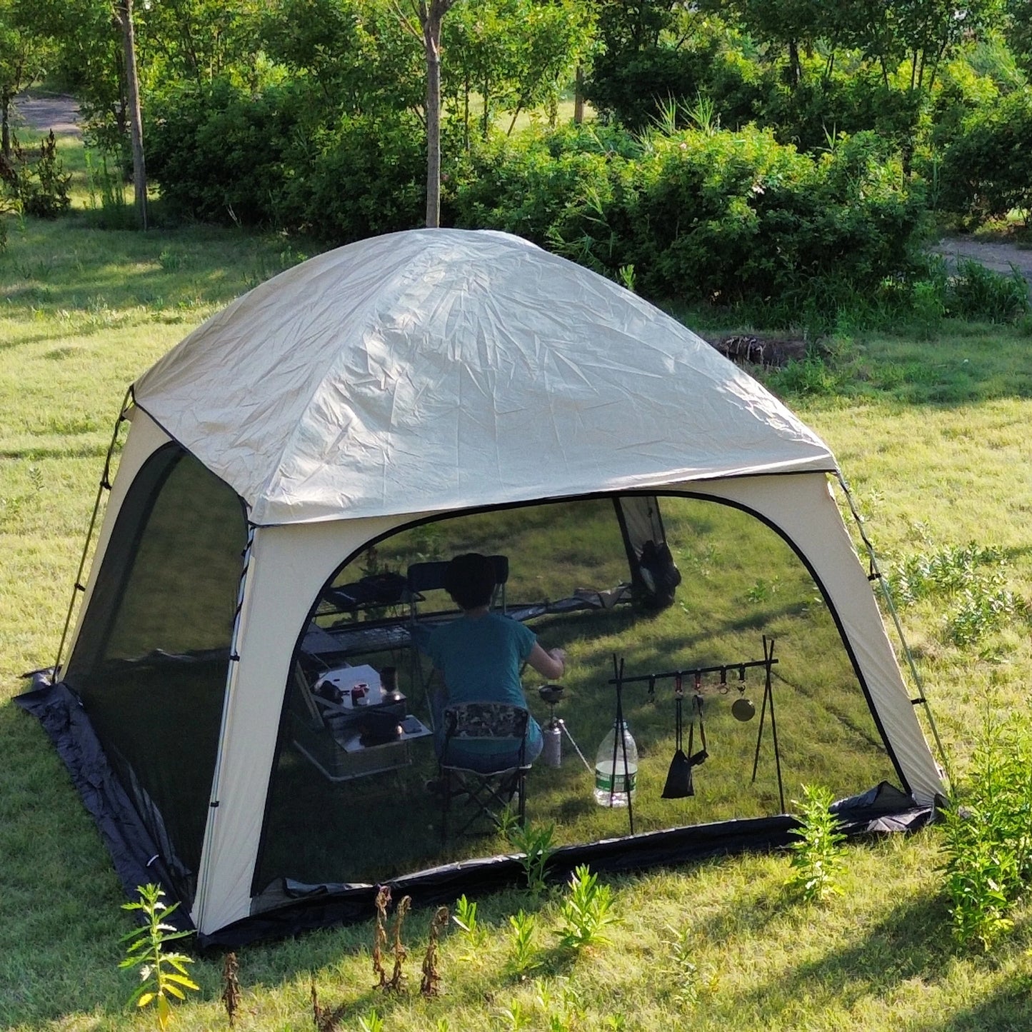 Luxury Dome Tent for Family, 6 Person Glamping Tent, Big Dome Temt with 4 Doors, Rainfly Included, Garden Tent