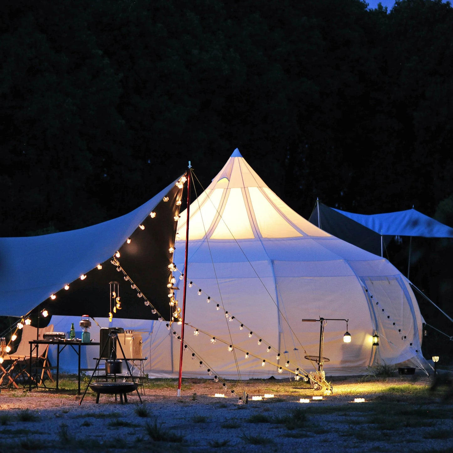 TENT Extra Large Outdoor Rainproof Oxford Cloth Cotton Luxury Yurt Tent Camping Luxury Family Living Lotus Tents