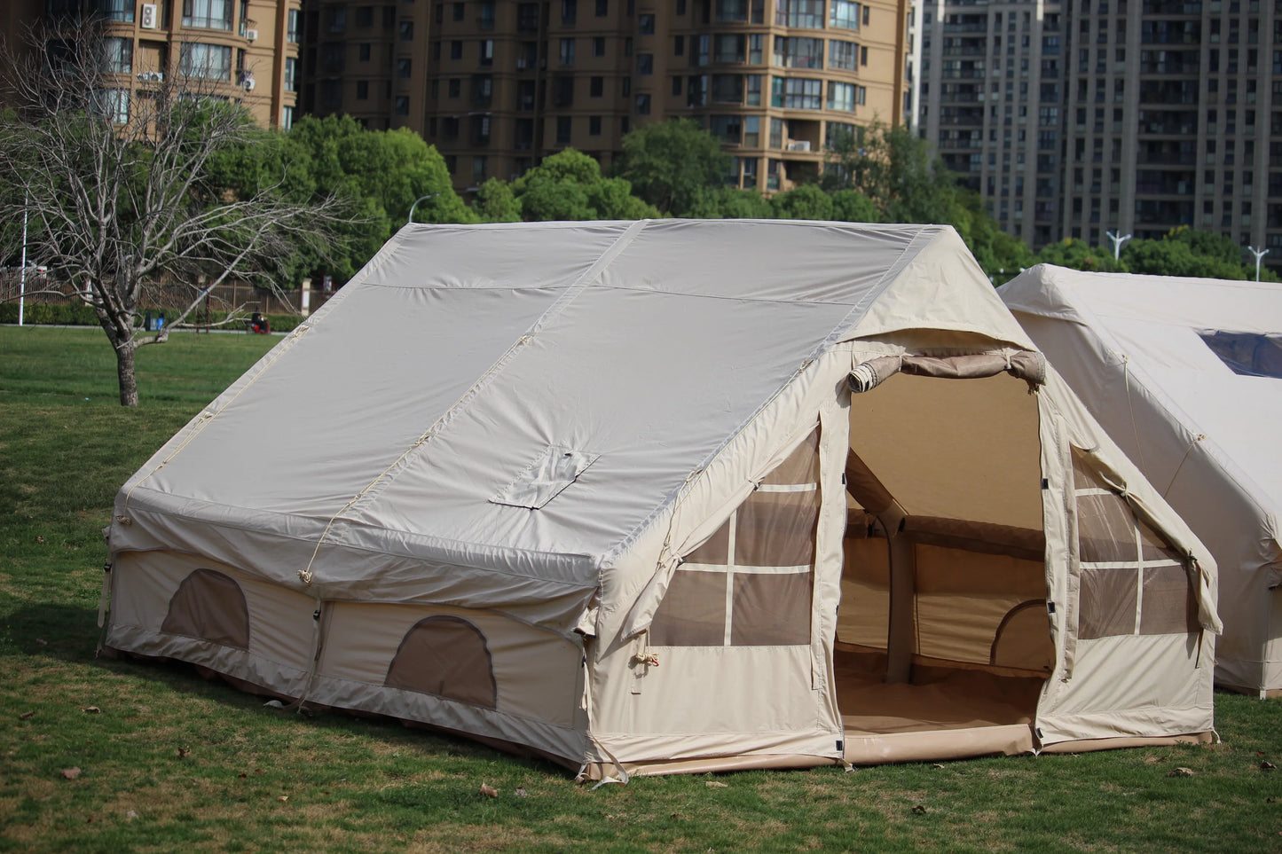 3-4 person sample convenient Outdoor family play camp tent gonflable camping luxury cotton glamping inflatable tents