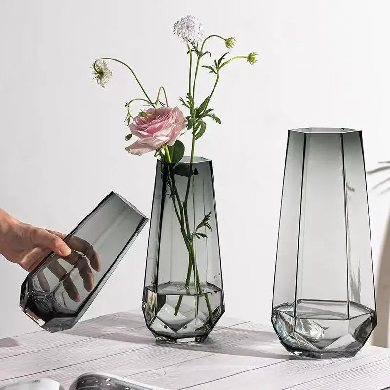 Creative Profiling Glass Flower Vase Ins Flower Bottle Transparent Hydroponic Vase Glass Bottle for Flowers Desktop Decoration