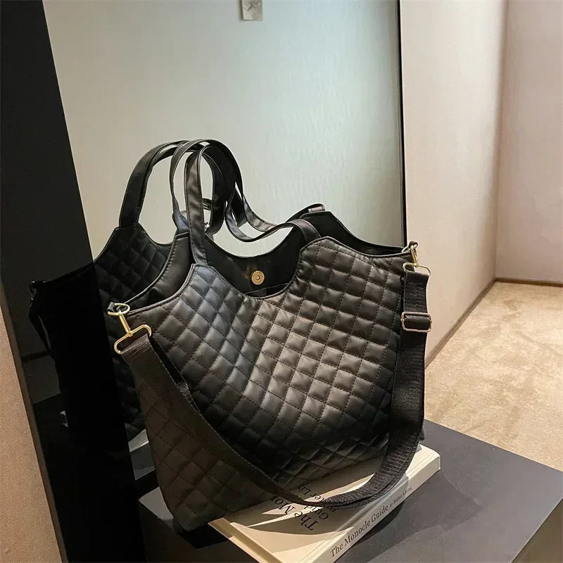 LB013      Fashion Large Capacity Shoulder Bag Ladies Handbags Wide Strap Crossbody Bags